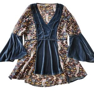 POL Womens Boho Floral Paisley Velvet Mix Bell Sleeve Tunic Top Navy Blue Large